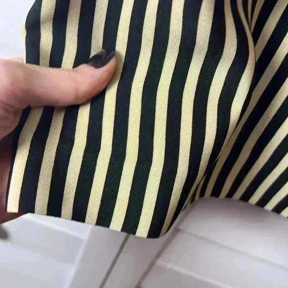 Salvatore Ferragamo Striped Pencil Skirt Size 8 Black & Beige - Picture 3 of 10